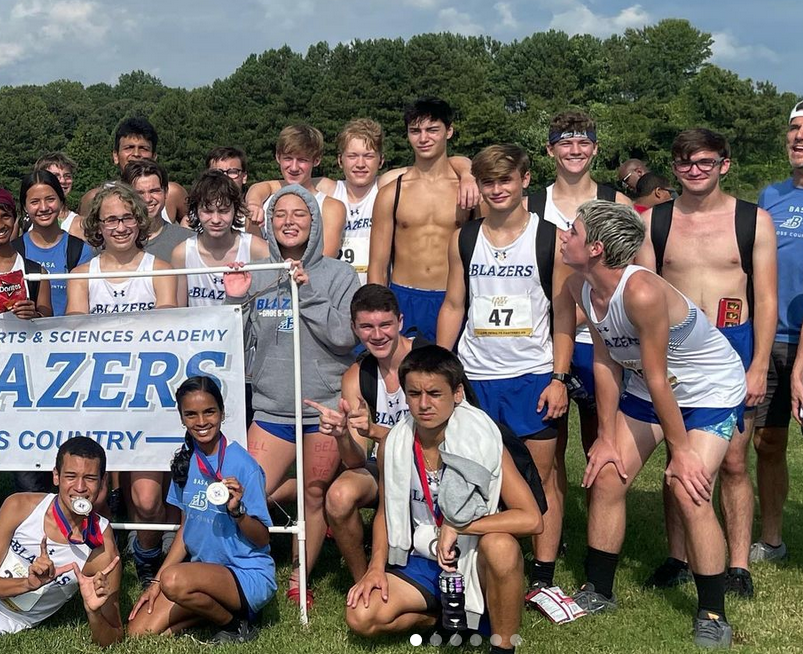 Blazers cross country finishes in top ten at season opener
